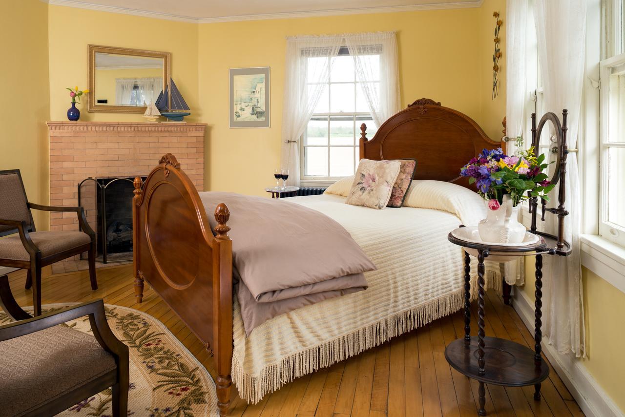 Yale Manor B&B & Yurt Glamping Exterior foto